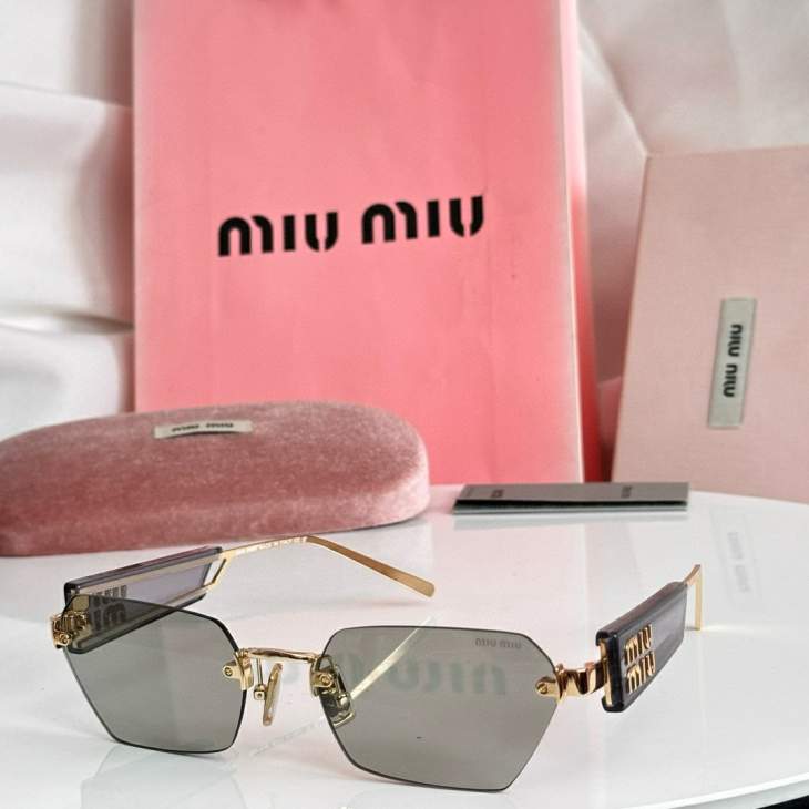 Picture of Miu Miu Sunglasses _SKUfw79479351fw